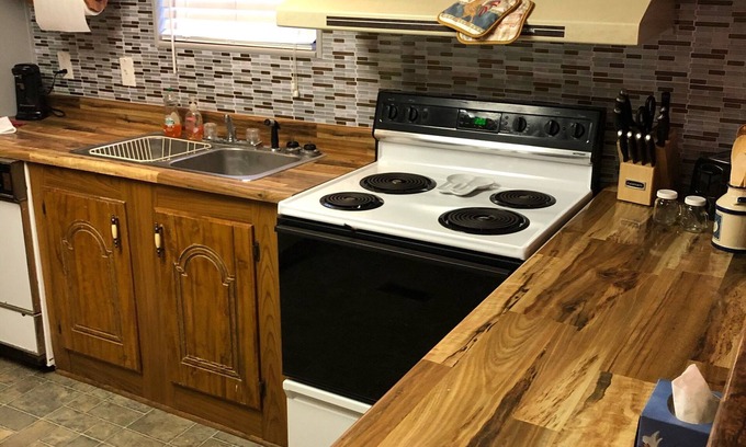 Donalsonville House | Welcoming Getaway for Vacationers, Fishermen, and Families
