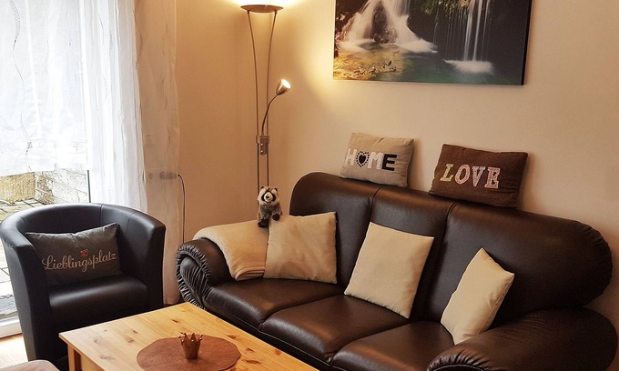 Bad Wilhelmshoehe Apartment | Discover Bergpark: Nature Retreat with Pool & Top Ratings