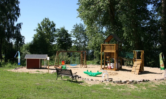Behren-Luebchin Apartment | Delightful Castle Vacations in Duckwitz with Pool and Pets