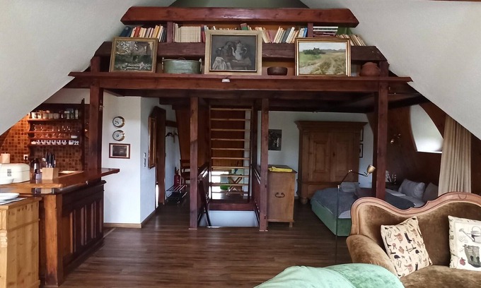 Oldsum Apartment | Explore Oldsum: Family-Friendly Getaways in Artistic Charm
