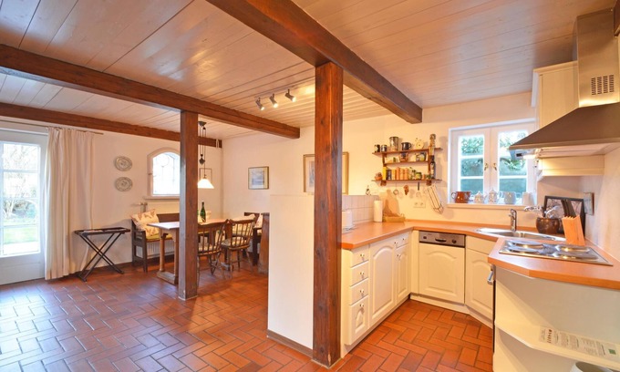 Oldsum Apartment | Discover the Artists' Village of Oldsum - Pet Friendly Retreat