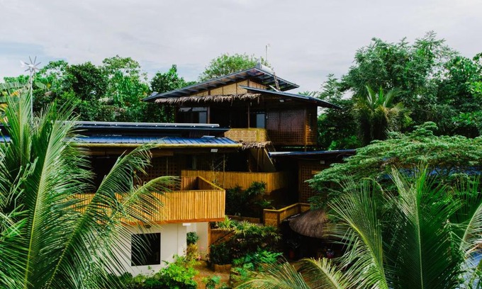 Samal Bed & Breakfast | Top-Rated Vafi Hills Bed And Breakfast with Pool & Pets Welcome