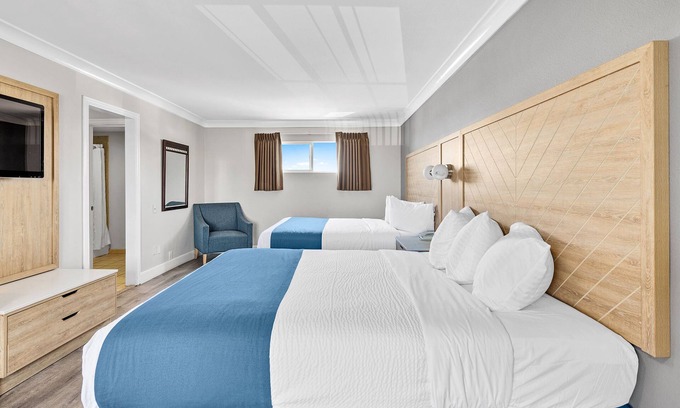 East Whittier Hotel | Welcoming Vagabond Inn Whittier: Pool, Spa & Breakfast