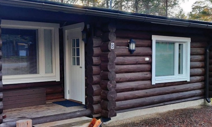 Saariselka House | Lake View Retreat at Vahtamantie 8 b by Interhome