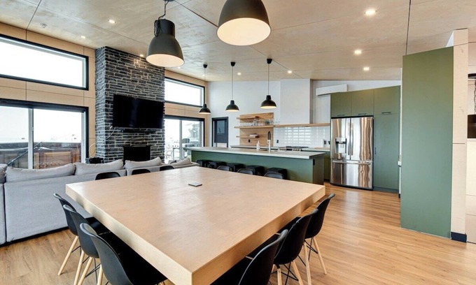 Saint Ferreol les Neiges House | VAIL 12 - Modern 5 bedroom chalet for 18 people with spa