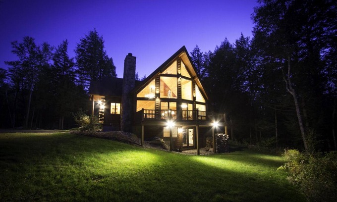 Sunday River Area House | Family-Friendly Vail Log Cabin Near Sunday River with Pool