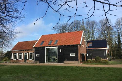 Heinkenszand House | Discover Vakantiehuis De Zeeuwse Schuur in Zuid-Beveland