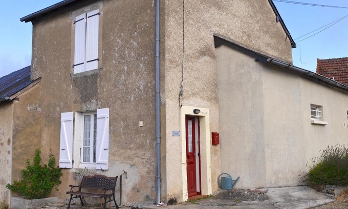 Dun-sur-Grandry House | Oceanfront Haven: vakantiehuis Morvan with Child-Friendly Perks