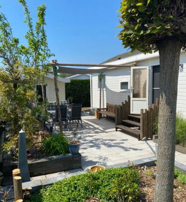 Sint-Annaland Ski Chalet | Oceanfront Retreat at Vakantiewoning Maiva - 4-Star Stay