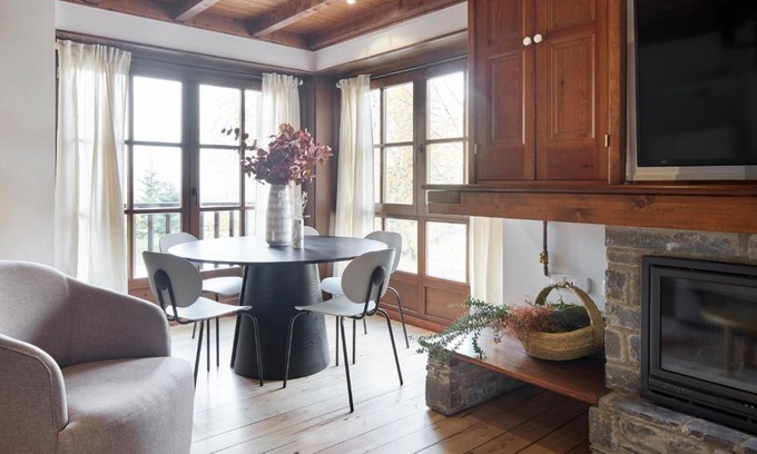 Baqueira Apartment | Discover Val de Ruda 8: Family-Friendly with Top Amenities