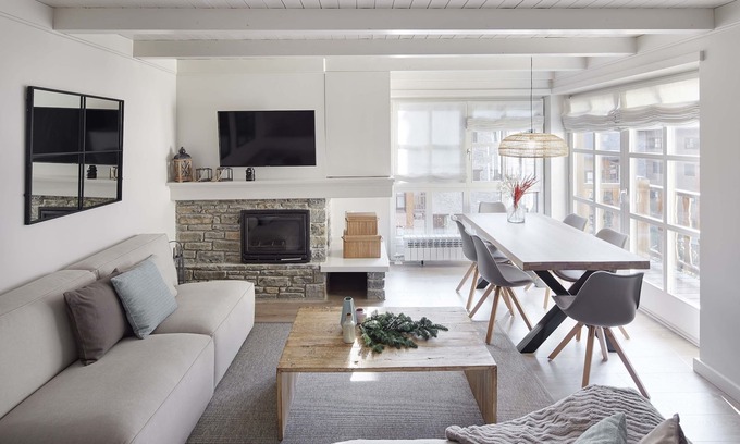 Baqueira Apartment | Experience Val de Ruda Luxe 61: Top-Rated with Spa & Kitchen