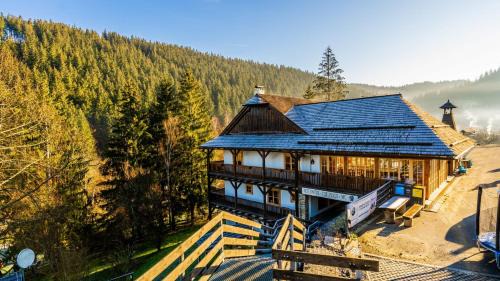 Velke Karlovice Resort | Experience Comfort at Valašské chalupy Resort