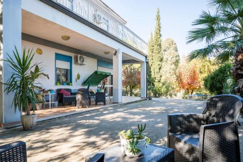 Cammarata House | Valateddi: Guest Rated 9/10, Pet & Child Friendly Stay