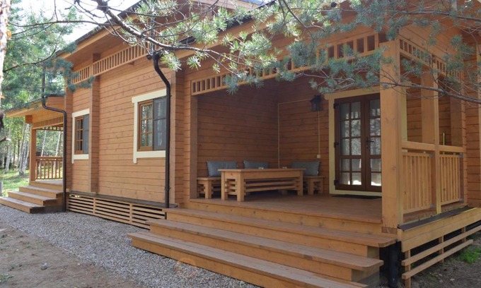 Edrovskoe Resort | Discover Valdai Club Tennis: Oceanfront & Pet Friendly Stay