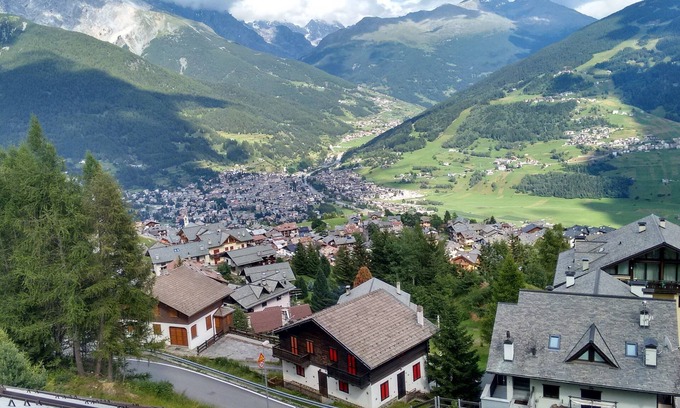 Oga Apartment | Inviting Valdisotto Apartment in the Heart of Bormio