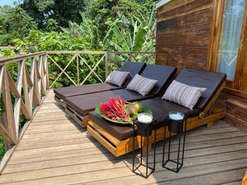Santo Antonio House | Family-Friendly Valdivia Homes - Príncipe with High Guest Rating