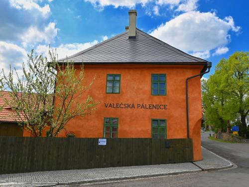 Valec House | Discover Valečská pálenice: Pet & Child Friendly Retreat