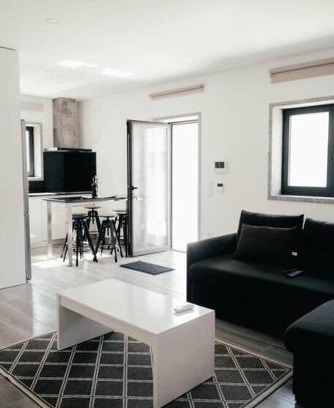 Espinho House | Oceanfront Vale Do Mar House with 9.5/10 Guest Rating
