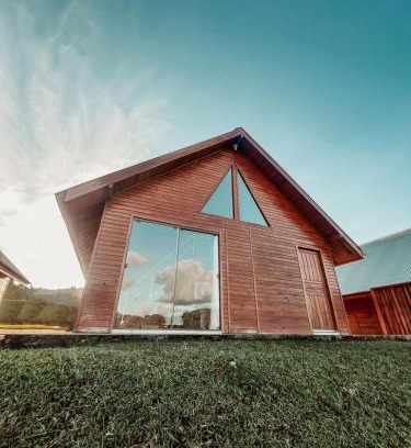Cruzeiro Ski Chalet | Explore Vale dos Imigrantes: Pet-Friendly Retreat Awaits