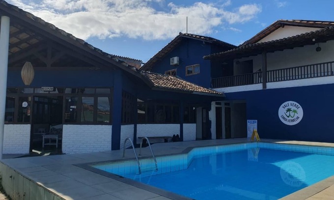 Coroa Vermelha Hotel | Family-Friendly Vale Verde Coroa Vermelha with Pool & Spa