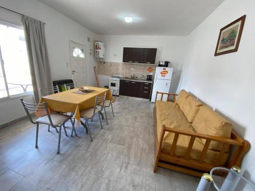 Las Grutas Apartment | "Valentina Alquileres" Complejo familiar con estacionamiento privado