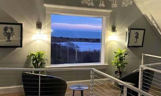 Fairhaven Cottage | Experience "Valhalla" on West Island with Oceanfront Bliss