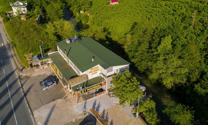 Macka Apartment | Pet-Friendly Valide Suit Apart with Family Amenities
