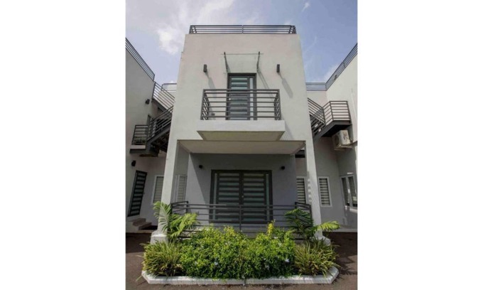 Maraval House | Vallée Cachée: 3-Bedroom Retreat with Roof Terrace & Pool