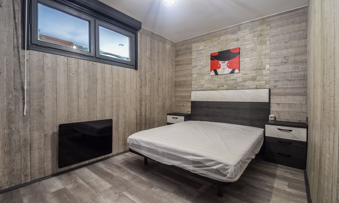 Incles Apartment | Explore Vall d'Incles Nature Hut with Spa & Family Amenities