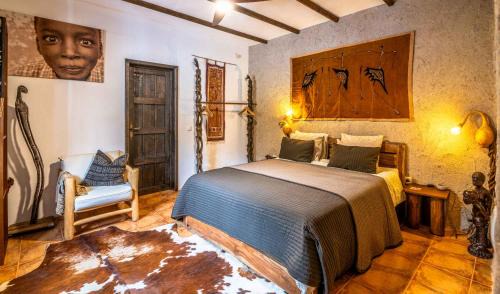 Villanueva de Algaidas Bed & Breakfast | Pet-Friendly Valle de Oro: Oceanfront Paradise with Pool