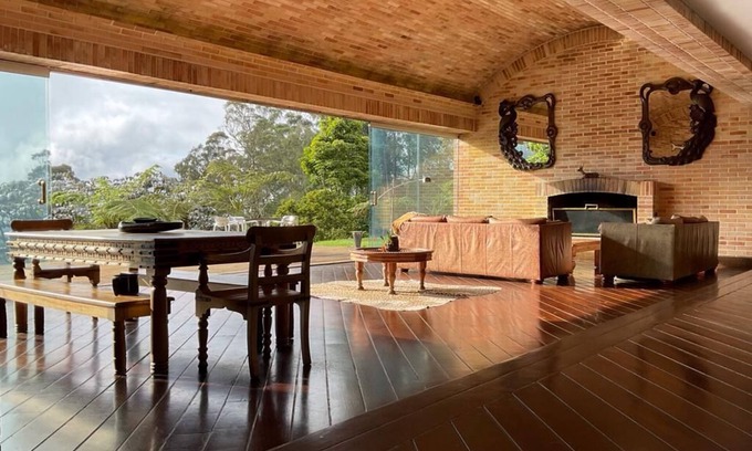 Retiro Villa | Explore Valle Escondido: Unique Architecture & Great Amenities