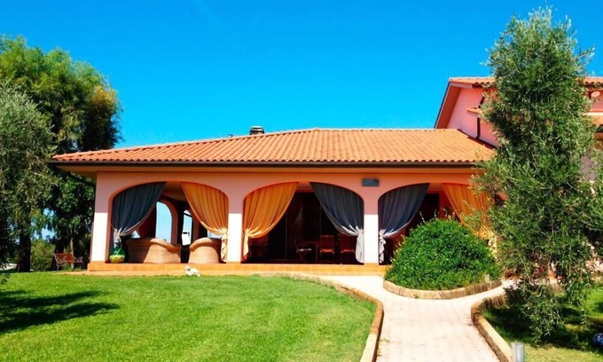 Rosignano Marittimo Villa | Idyllic Vallegaia Estate: Relaxation with Pool & Tennis