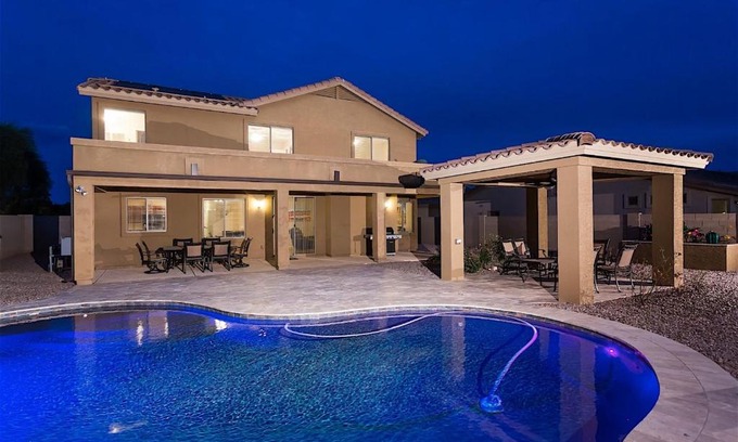 Mesa House | Family-Friendly Valley of the Sun 5 BR with Pool Access