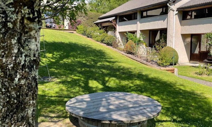 Le Chambon-sur-Lignon Cottage | Cozy Valley Rio Cottage for 2-6 Guests with Pool & Breakfast