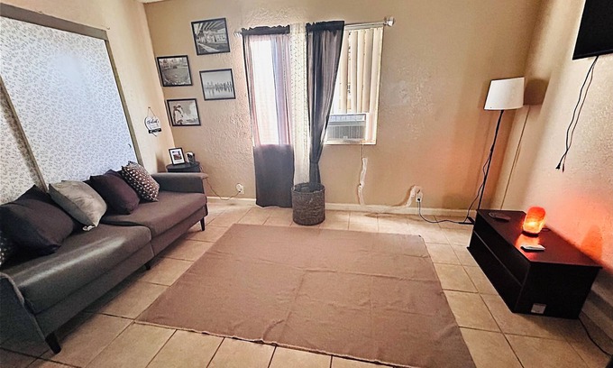 La Presa Apartment | Scenic Valley View Stays with Spa & Pet-Friendly Amenities