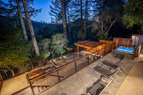 Guerneville House | Discover Valley Vista: Pet-Friendly Retreat with Hot Tub