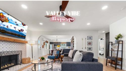 North Valley House | Discover Modern Comfort at ValleyVibe in North Valley