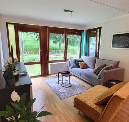 Old Town Apartment | Vallikraavi Home: 9/10 Rated, Pet & Child Friendly Stay