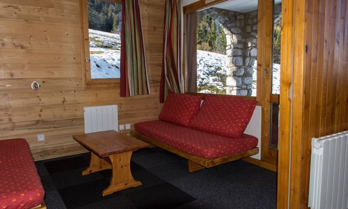 Les Avanchers-Valmorel Apartment | Valmorel Savoie Studios: Perfect for Families & Kitchen Access