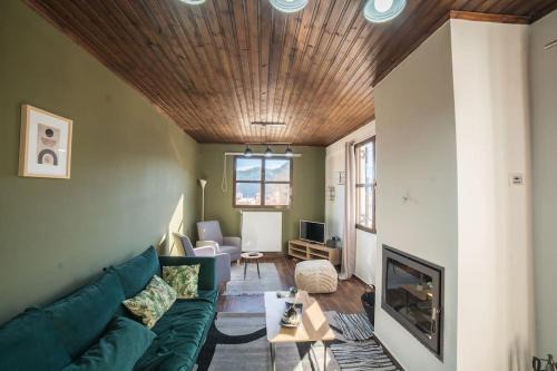 Valtesiniko House | Exceptional Valtesiniko View: Family-Friendly 4-Star Retreat