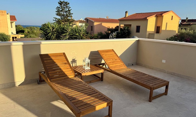 Maddalenedda House | Valuable house with panoramic terrace overlooking the sea and mountains, close to the beach