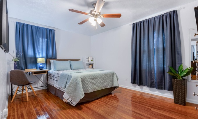Jacksonville House | Modern 3-Bedroom Westside Home Near NAS Jax - Rated 10/10