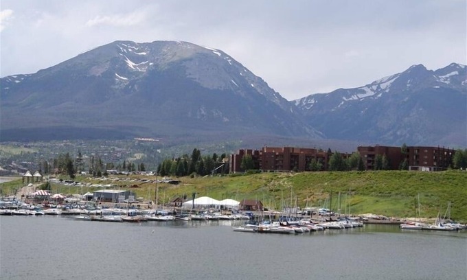 Dillon Condo | Scenic Condo with Lake Views & Free Ski Shuttle, Rated 9.8