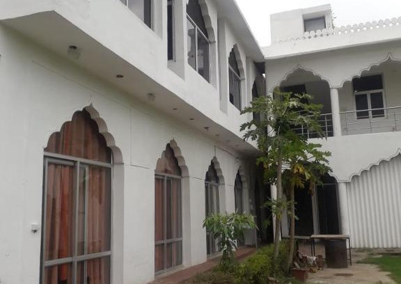 Bharatpur House | Discover Family-Friendly Stays at Vamoose Raj Palace