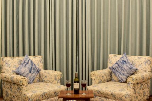 Sunam Hotel | Discover Vampi Lodge & Cafe: Family-Friendly 4-Star Retreat