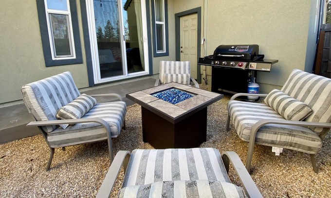 Santa Rosa House | Van Patter Wine Country Vacation Home