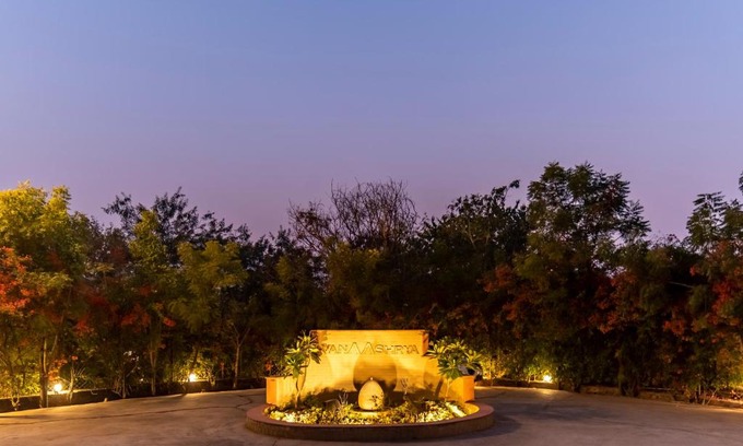 Sariska Resort | Relax at Vanaashrya Resort and Spa Sariska - 4-Star Retreat