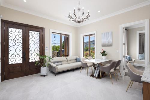 Richmond House | Explore the Vancouver Vacation Home: 4-Star Guest Favorite