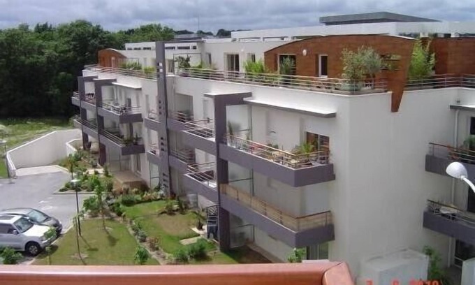 Vannes Apartment | Vannes Apartment with Terrace, Ocean View & High Ratings