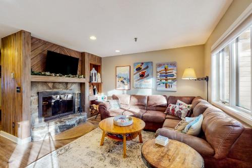 Stratton Mountain Apartment | Vantage Point #8: Family-Friendly Retreat with Pool Access